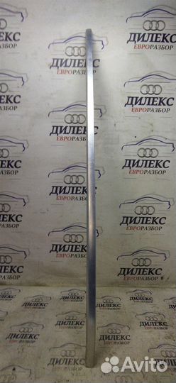 Рейлинг правый (планка на крышу) Audi Q7 2005