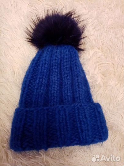 Шапка 2 штуки, красная и синяя