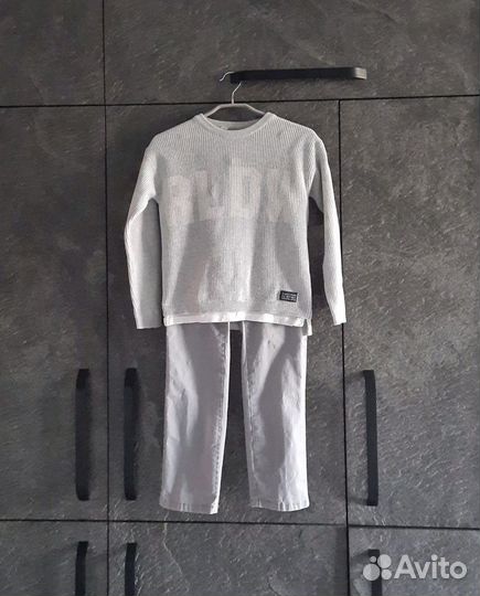 Серый комплект: свитер H&M 140 р и брюки 152 р