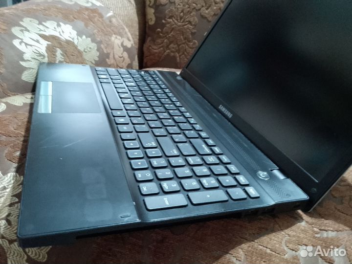 Ноутбук Samsung NP305V5A на запчасти