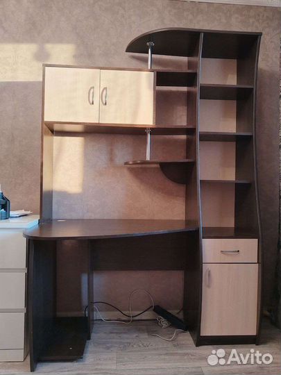 Компьютерный стол