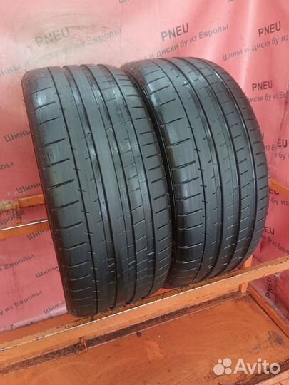 Michelin Pilot Super Sport 235/40 R19 96Y