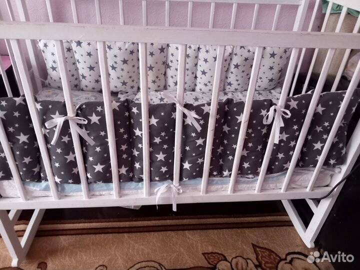 Детская кроватка