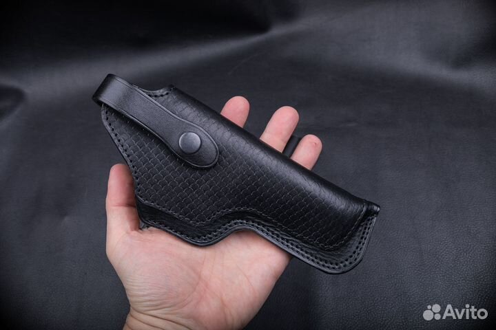 Кожаная авторская кобура для пистолета Токарева тт