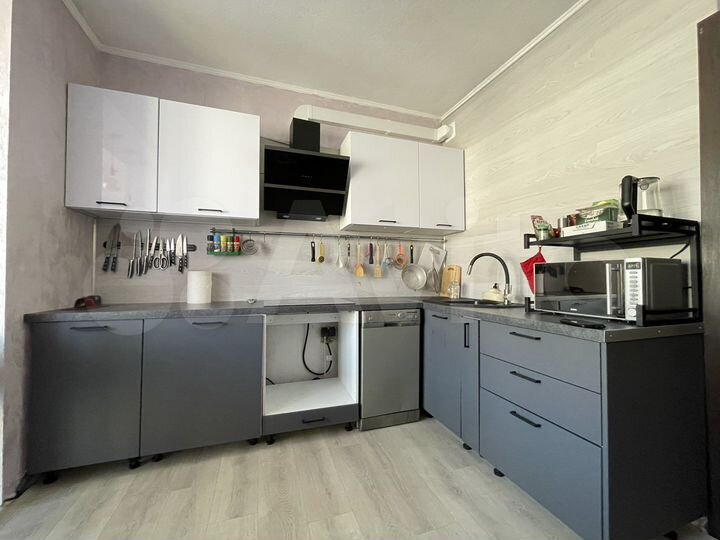 2-к. квартира, 49,7 м², 7/10 эт.