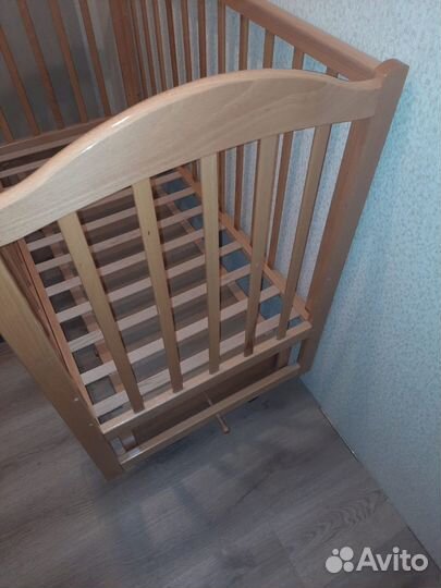 Детская кроватка из массива бука 