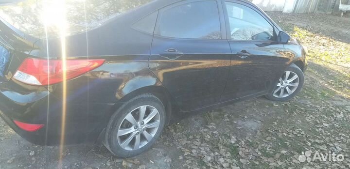 Hyundai Solaris 1.6 AT, 2011, 230 000 км