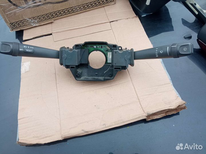 Переключатель подрулевой всборе Volvo s60