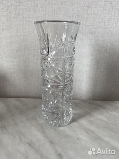 Хрустальная ваза