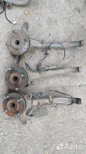 Кулак передний левый Hyundai Sonata 5