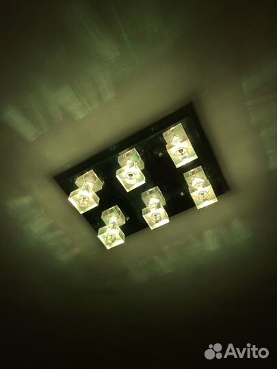 Люстра галогеновая