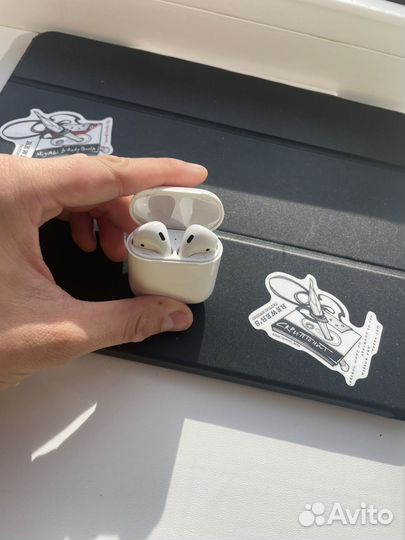Airpods 2