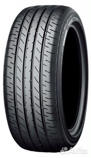 Yokohama BluEarth E51B 215/55 R17 94V