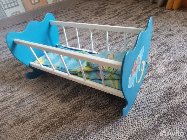 Кроватка для кукол