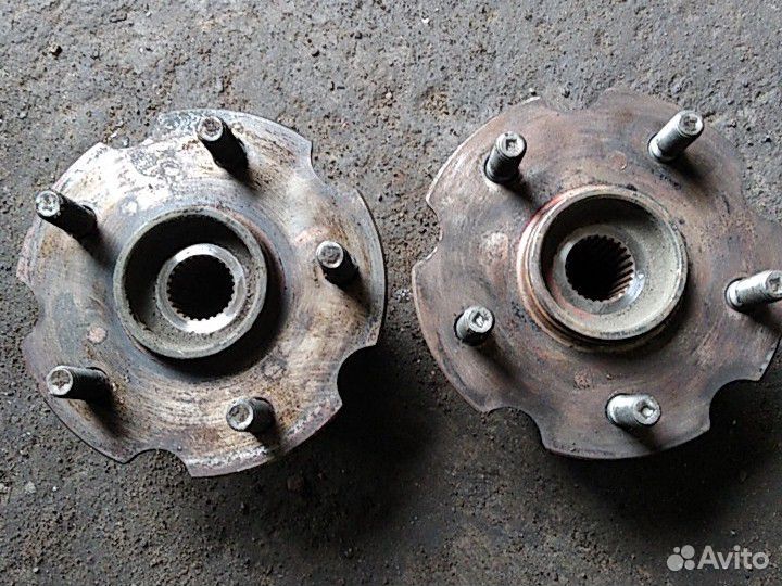 Задние ступичные подшипники Toyota RAV4