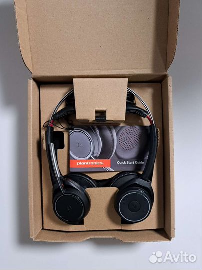 Bluetooth наушники Planctronics