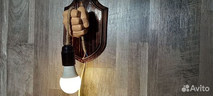 Настенный светильник бра