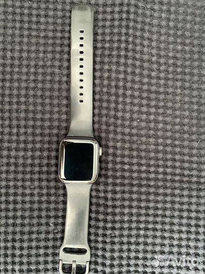 Часы apple watch se 40 mm nike