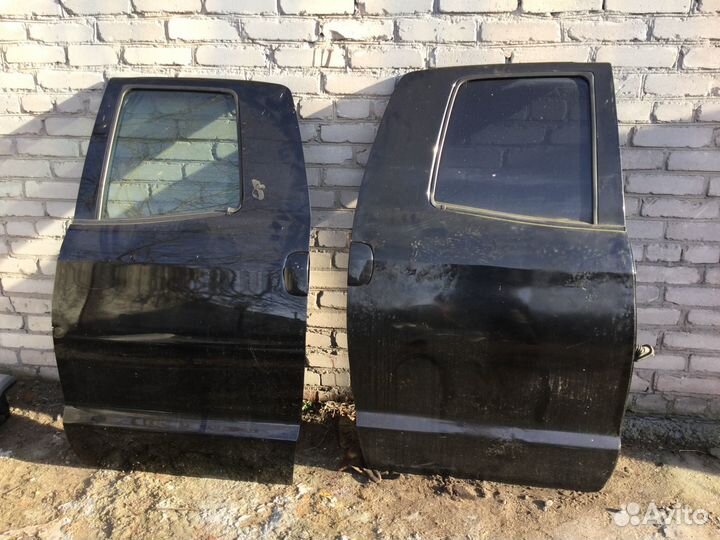 Двери задние Toyota Tundra 2008-2013г