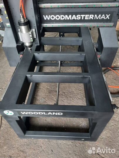 Фрезерный станок с чпу по дереву 1000*1500