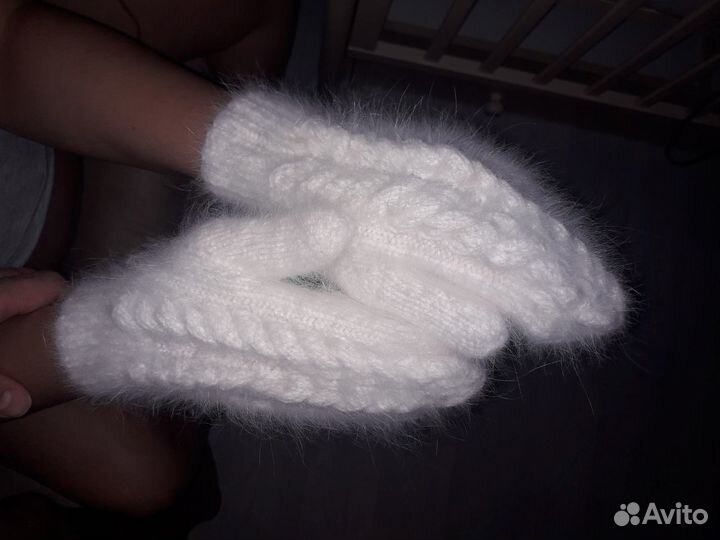 Варежки из пуха норки. Отличный подарок