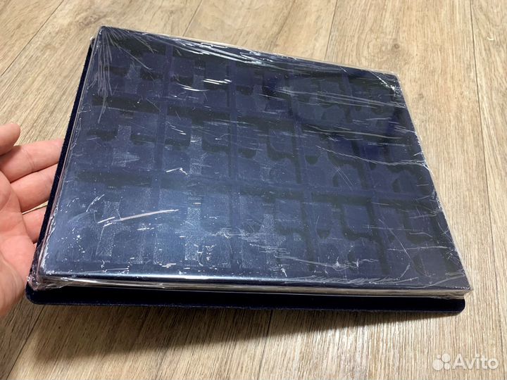 Планшет флокированный на 15 ячеек, знаки на булаво