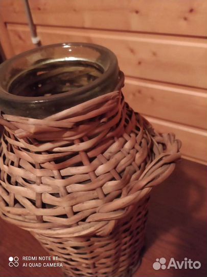 Банка в оплетке