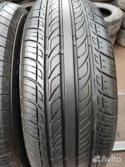 Kenda KR32 Kuavela SL 215/60 R17 96H