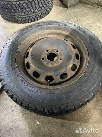 Зимняя резина на дисках 195/65R15 Форд Фокус 2