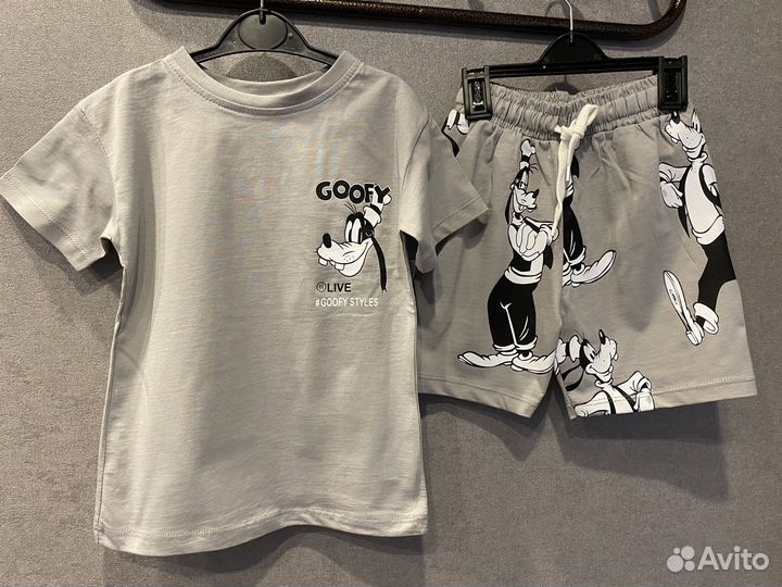 Костюм Zara новый на мальчиков