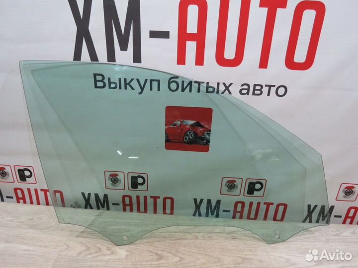 Стекло двери переднее правое Audi Q3