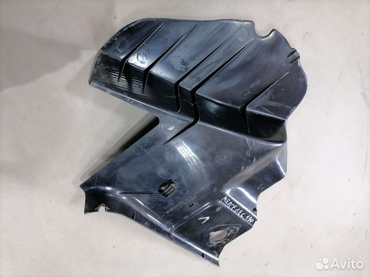 Площадка опорная для ноги Mercedes 190 W201 1993