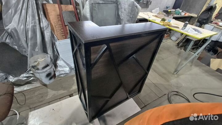 Стойка ресепшен на заказ