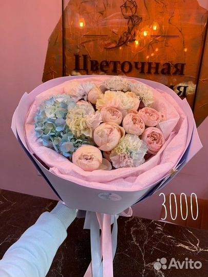 Букет цветов / коробочка с цветами / цилиндр