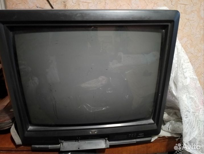 Телевизор на запчасти