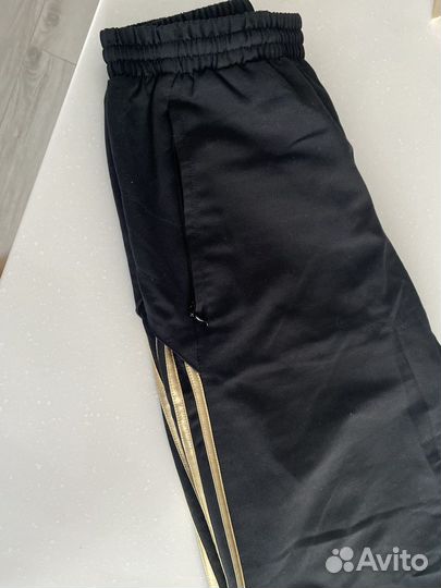 Спортивный костюм adidas