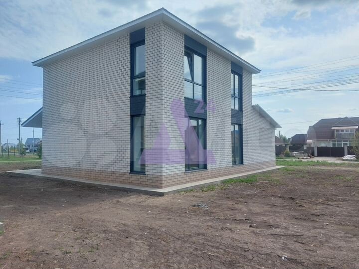 Коттедж 136 м² на участке 8,4 сот.