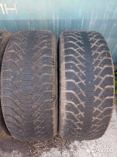 Goodyear UltraGrip 500 255/55 R18 109T