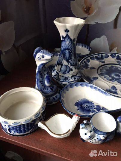 Фарфоровая посуда Гжель,все по 280