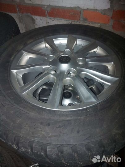 Bridgestone Blizzak DM-V3 275/60 R18