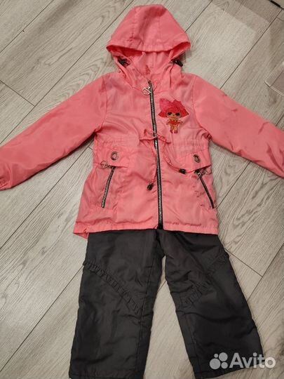 Куртки, ветровки на девочку 4-6 лет