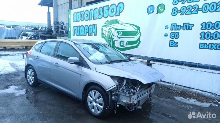 Стекло двери задней левой Ford Focus 3 1706322
