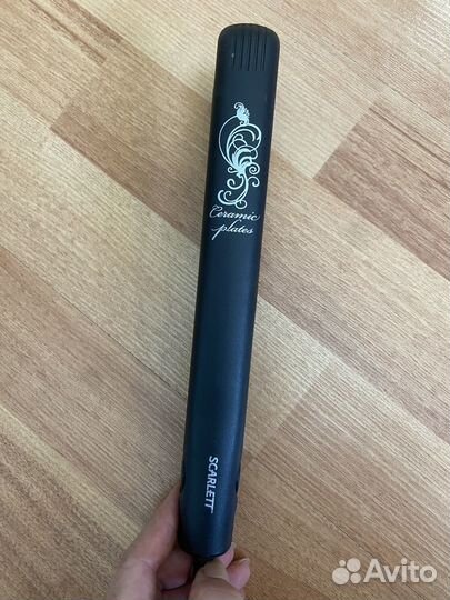 Плойка для завивки и утюжок для выпрямления волос