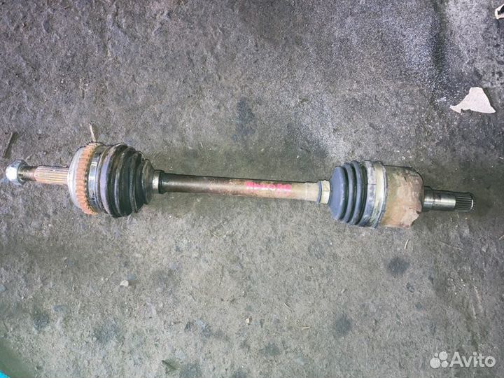 Привод передний левый LADA Priora