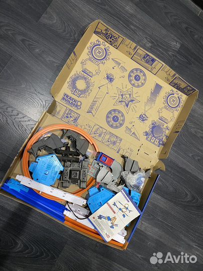 Гоночный трек hot wheels