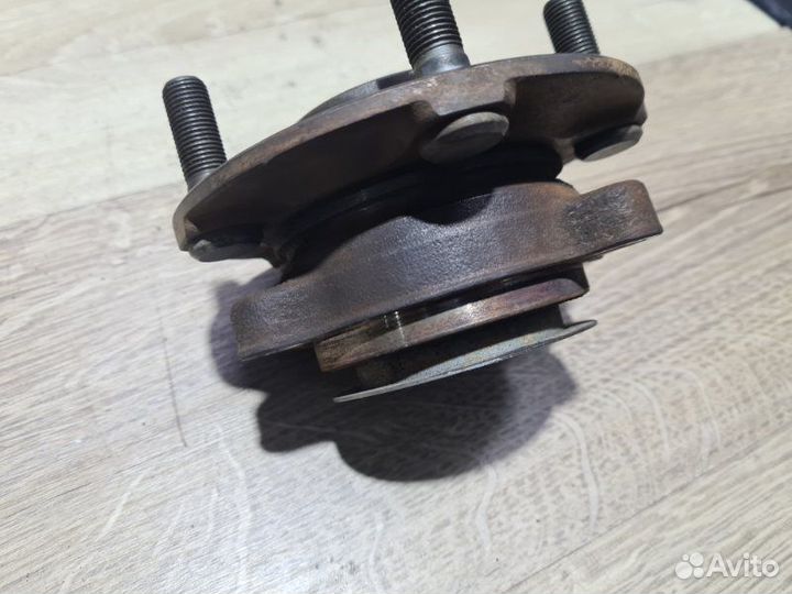 Ступица передняя Nissan X-Trail T31 2.0 M9R 2011