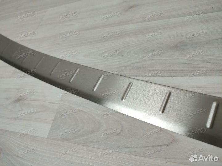 Накладка на задний бампер Honda CR-V 2017-нв