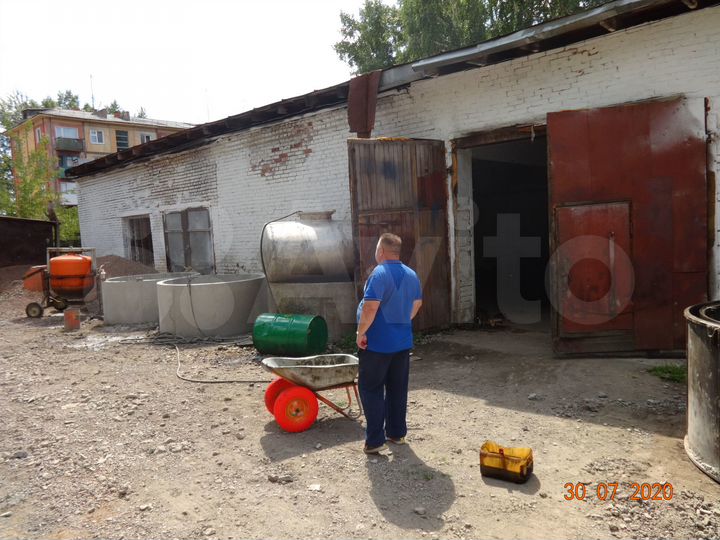 Гараж, > 30 м²