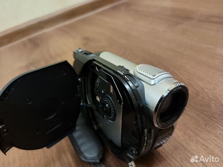 Видеокамера sony