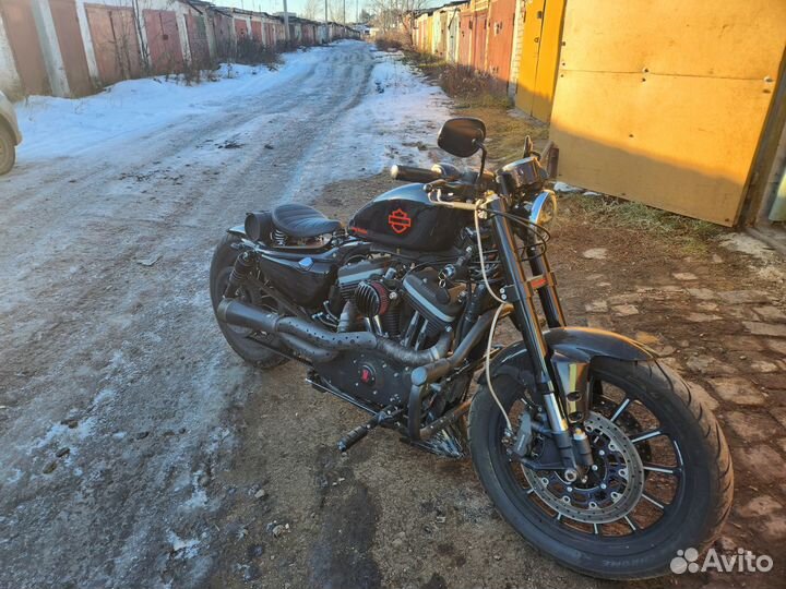 Harley-Davidson Sportster 883